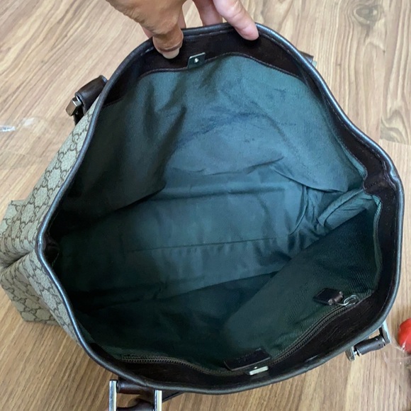 A18- 💯 % athletic Gucci shoulder bag - Picture 14 of 16